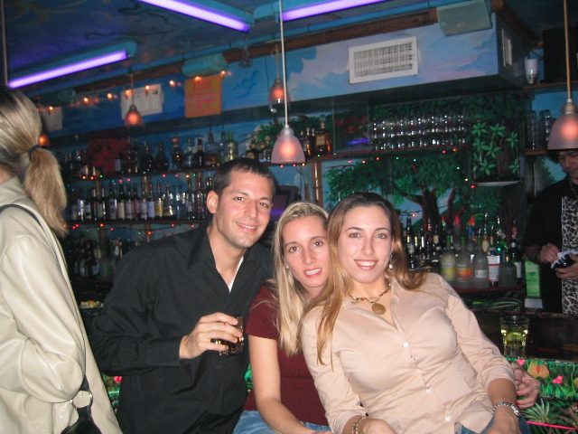 MIA25_JLo_and_friend