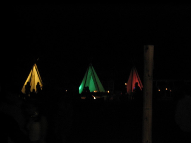 MIA47_NYE_TeePee