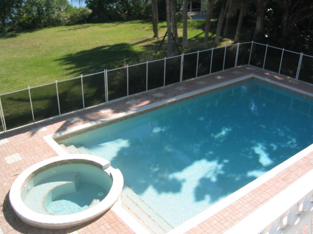 TG06_Pool